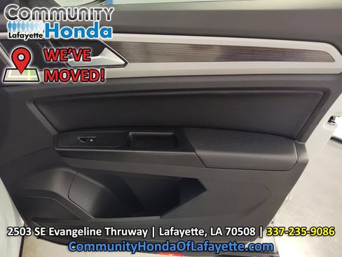 Used 2019 Volkswagen Atlas SE w/ Panoramic Sunroof Package FWD image 37