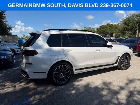 Used 2023 BMW X7 xDrive40i w/ Executive Package AWD/4WD image 9