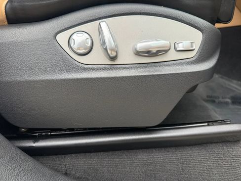 Used 2016 Porsche Cayenne AWD/4WD image 27
