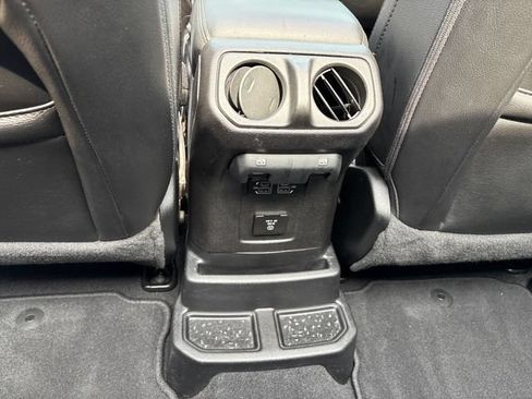Used 2021 Jeep Wrangler Unlimited Sahara AWD/4WD image 43