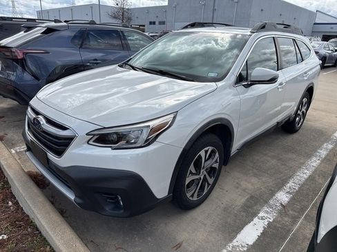 Used 2020 Subaru Outback Limited w/ Popular Package #2 image 1