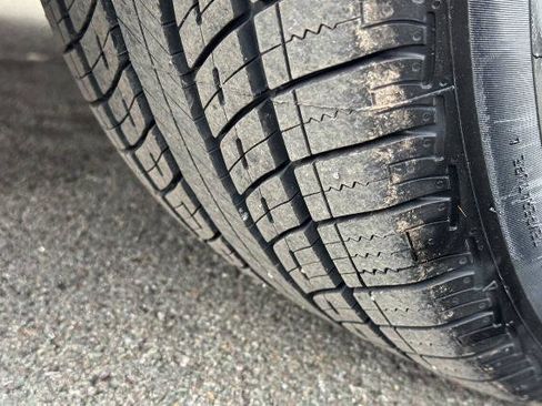 Certified 2022 Ford Edge Titanium image 33