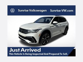 Certified 2024 Volkswagen Tiguan SEL R-Line AWD/4WD 360° Tour