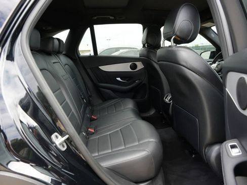 Used 2022 Mercedes-Benz GLC 300 image 19