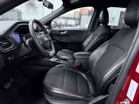 Used 2025 Ford Escape ST-Line AWD/4WD image 16