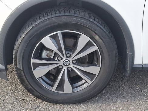 Used 2020 Nissan Murano SV w/ Premium Package image 8