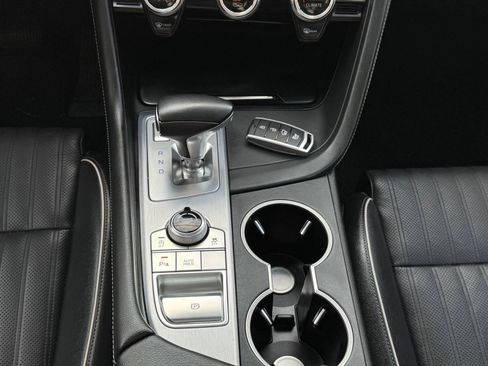 Used 2020 Genesis G70 2.0T w/ Elite Package image 21