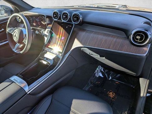 Used 2026 Mercedes-Benz GLC 300 4MATIC image 21