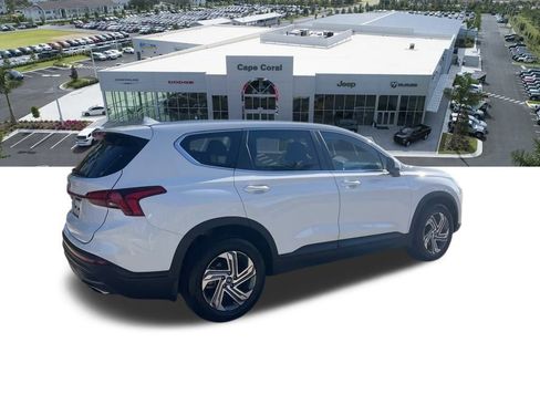Used 2023 Hyundai Santa Fe SE image 17