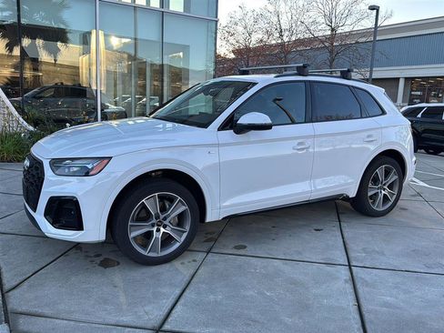 Used 2025 Audi Q5 2.0T Premium image 1