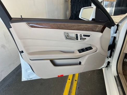 Used 2016 Mercedes-Benz E 350 Sedan image 35