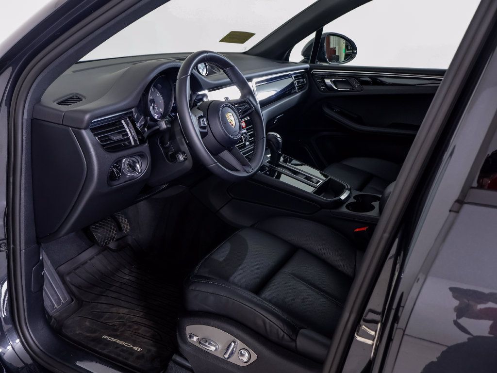 Certified 2026 Porsche Macan S AWD/4WD image 4