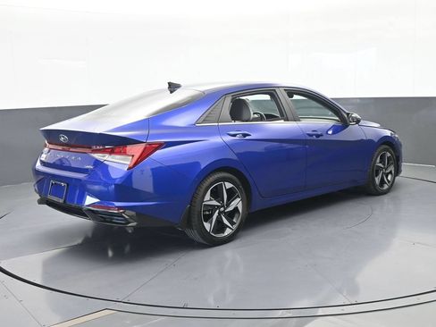 Used 2023 Hyundai Elantra Limited FWD image 6