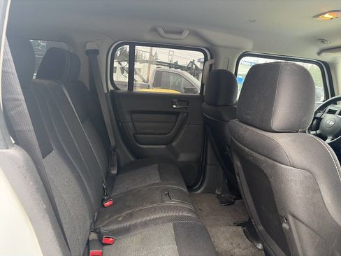 Used 2008 HUMMER H3 image 11