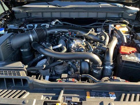 Used 2024 Ford Bronco Raptor w/ Interior Carbon Fiber Pack 6 image 12