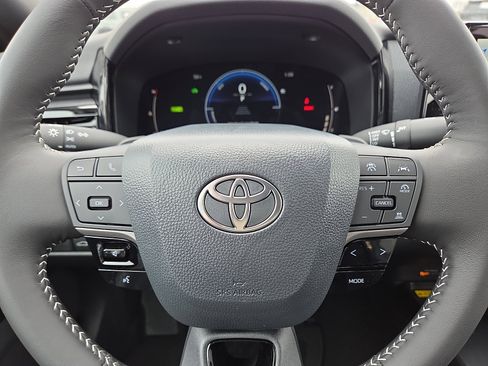 New 2026 Toyota Camry SE image 14