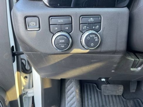 Used 2023 GMC Sierra 1500 SLE w/ Preferred Package AWD/4WD image 29