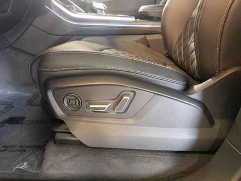 New 2026 Audi SQ7 Premium Plus AWD/4WD image 22