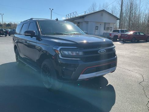 Certified 2024 Ford Expedition Timberline image 3