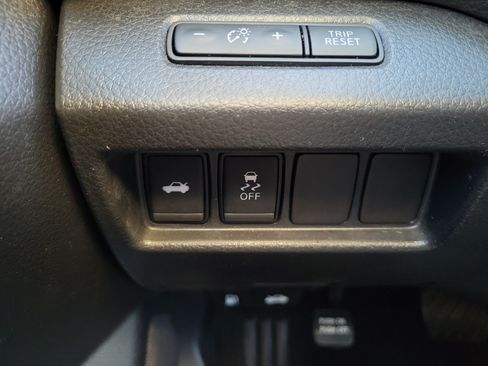 Used 2017 Nissan Altima 2.5 SV FWD image 22