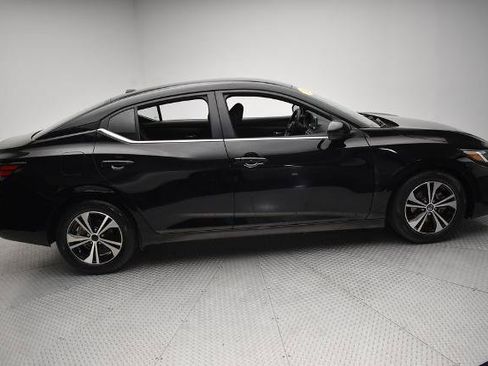 Certified 2023 Nissan Sentra SV FWD image 4