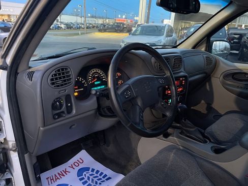 Used 2004 Chevrolet TrailBlazer LT w/ LT Package 1 image 11