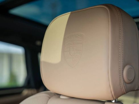 New 2026 Porsche Macan AWD/4WD image 14