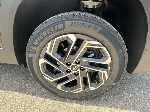 New 2025 Hyundai Tucson Limited image 19