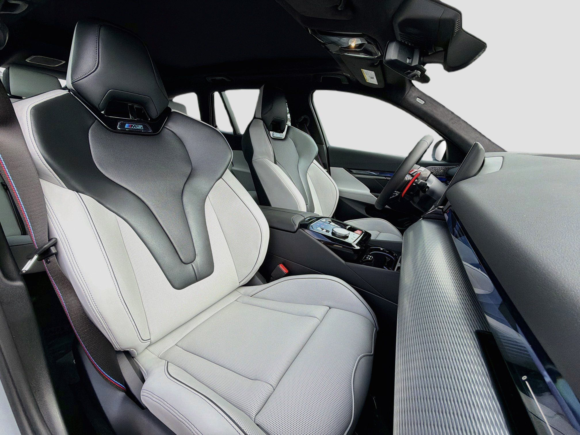 New 2027 BMW M5 Touring AWD/4WD image 15