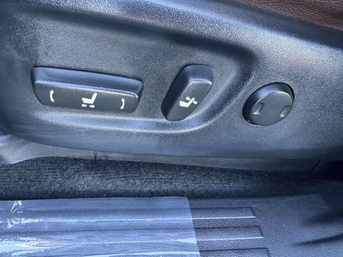 Used 2019 Toyota 4Runner Limited image 24