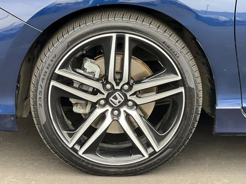 Used 2017 Honda Accord Sport image 24