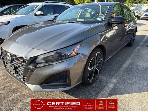 Certified 2024 Nissan Altima 2.5 SR FWD image 1