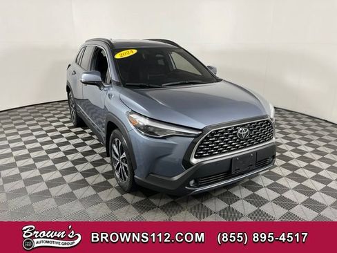 Used 2024 Toyota Corolla Cross XLE w/ Convenience Package AWD/4WD image 1