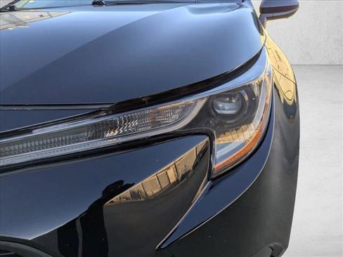 Certified 2023 Toyota Corolla LE image 9