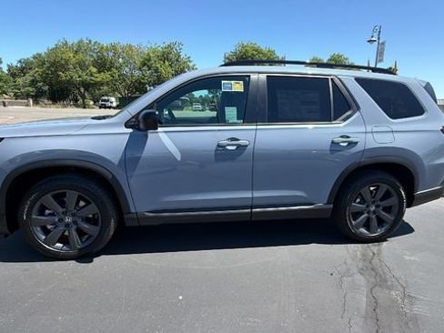 New 2026 Honda Pilot Sport image 7