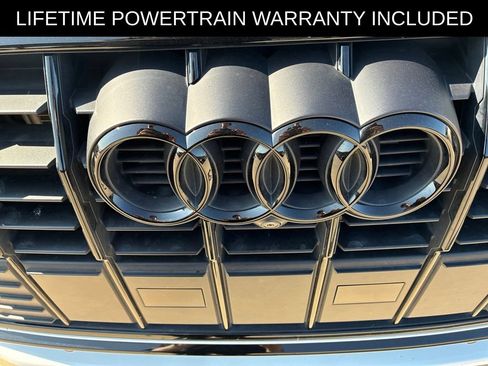 Used 2024 Audi Q3 2.0T Premium Plus AWD/4WD image 3
