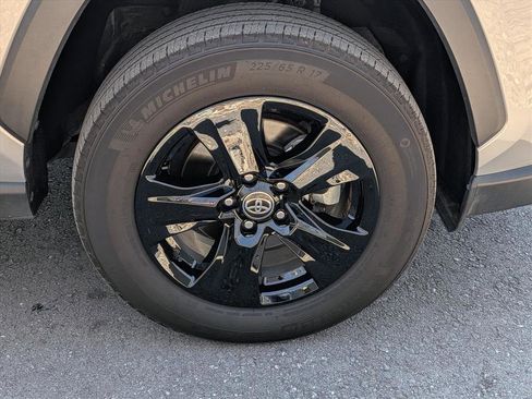 Used 2024 Toyota RAV4 XLE image 7