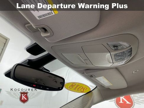 Used 2018 Chrysler Pacifica Touring-L Plus w/ Advanced Safetytec Group FWD image 19