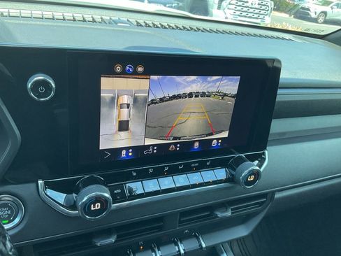 Used 2026 Chevrolet Colorado Trail Boss image 12