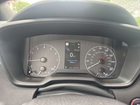 Used 2025 Toyota Corolla SE FWD image 13