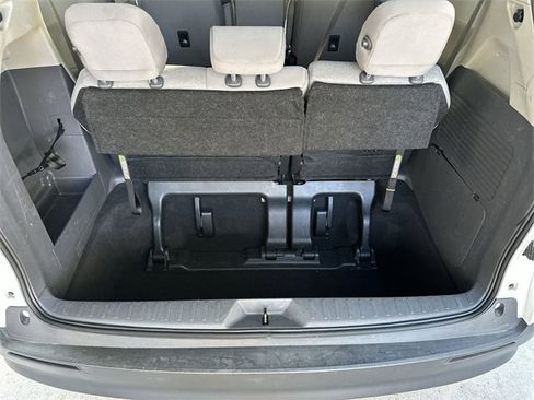 Used 2024 Toyota Sienna LE image 21