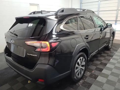 Used 2024 Subaru Outback Premium AWD/4WD image 4