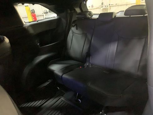 New 2026 Toyota Sienna Limited image 18