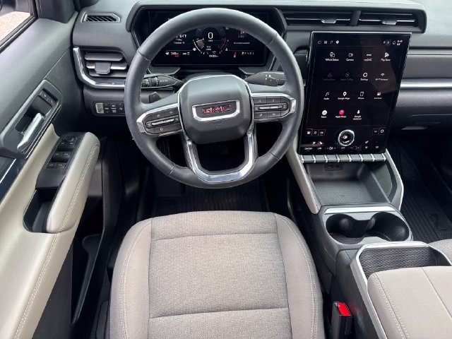 Used 2026 GMC Terrain Elevation w/ Technology Package II AWD/4WD image 14