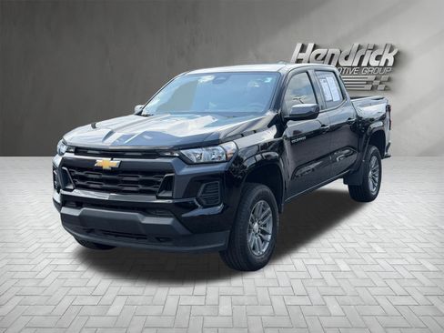 Used 2024 Chevrolet Colorado LT AWD/4WD image 5