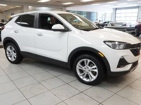 Used 2023 Buick Encore GX Preferred w/ Cold Weather Comfort Package AWD/4WD image 13
