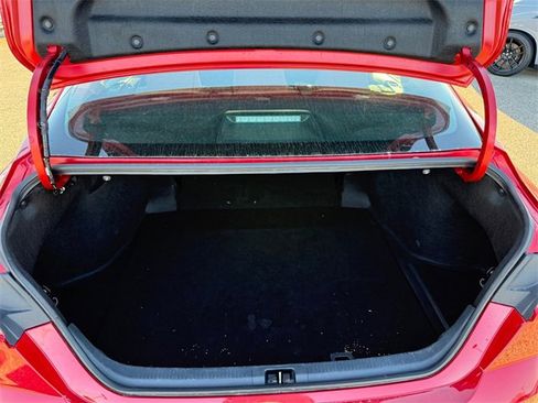 Used 2025 Toyota Camry LE image 33