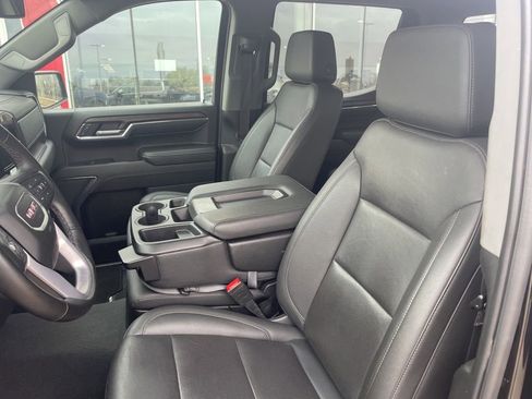 Used 2024 GMC Sierra 1500 SLT image 13
