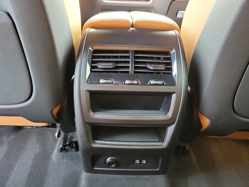Used 2025 BMW X5 sDrive40i w/ Parking Assistance Package RWD image 12