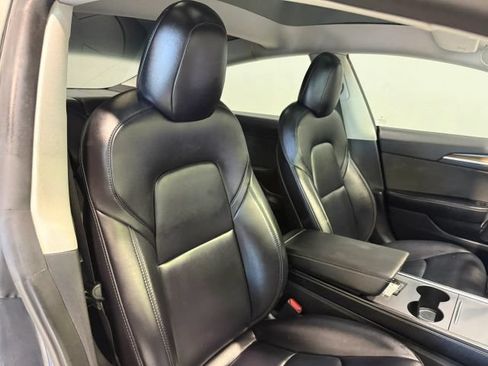 Used 2022 Tesla Model 3 Long Range AWD/4WD image 25